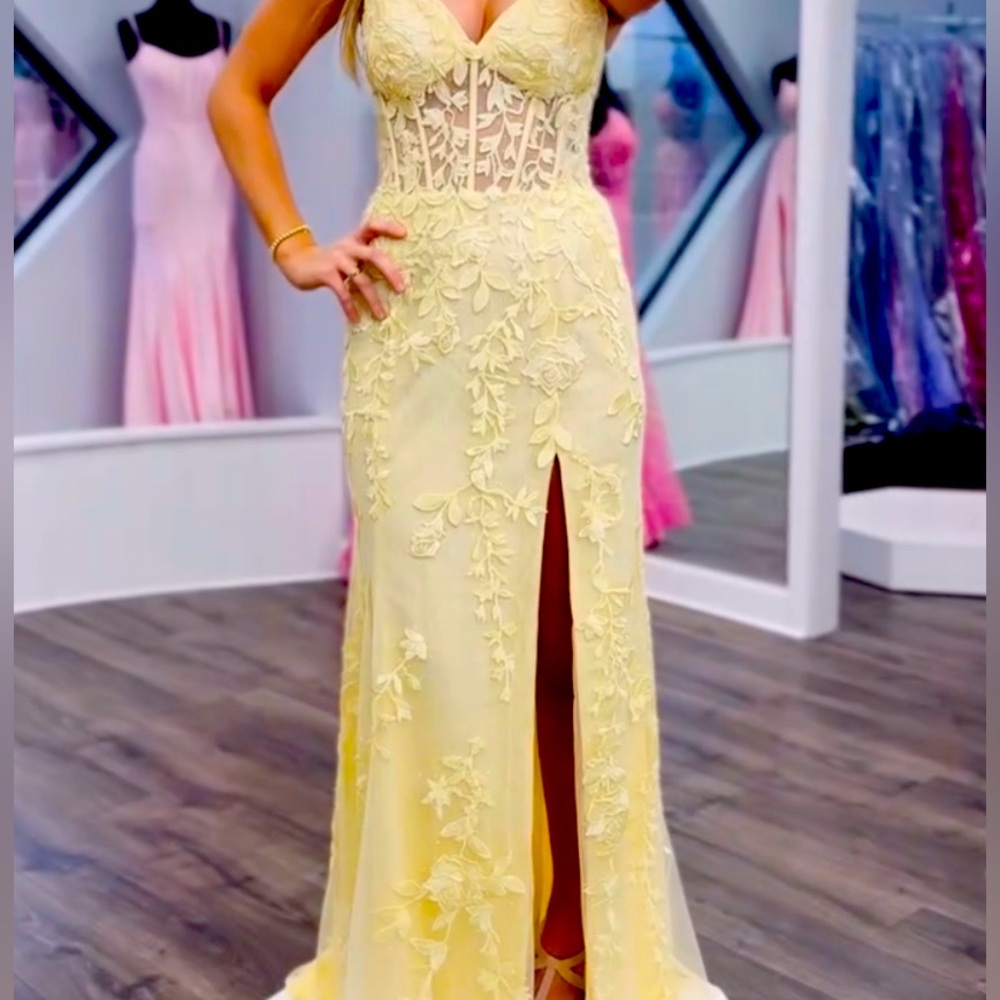 Long corset yellow Prom dress gown